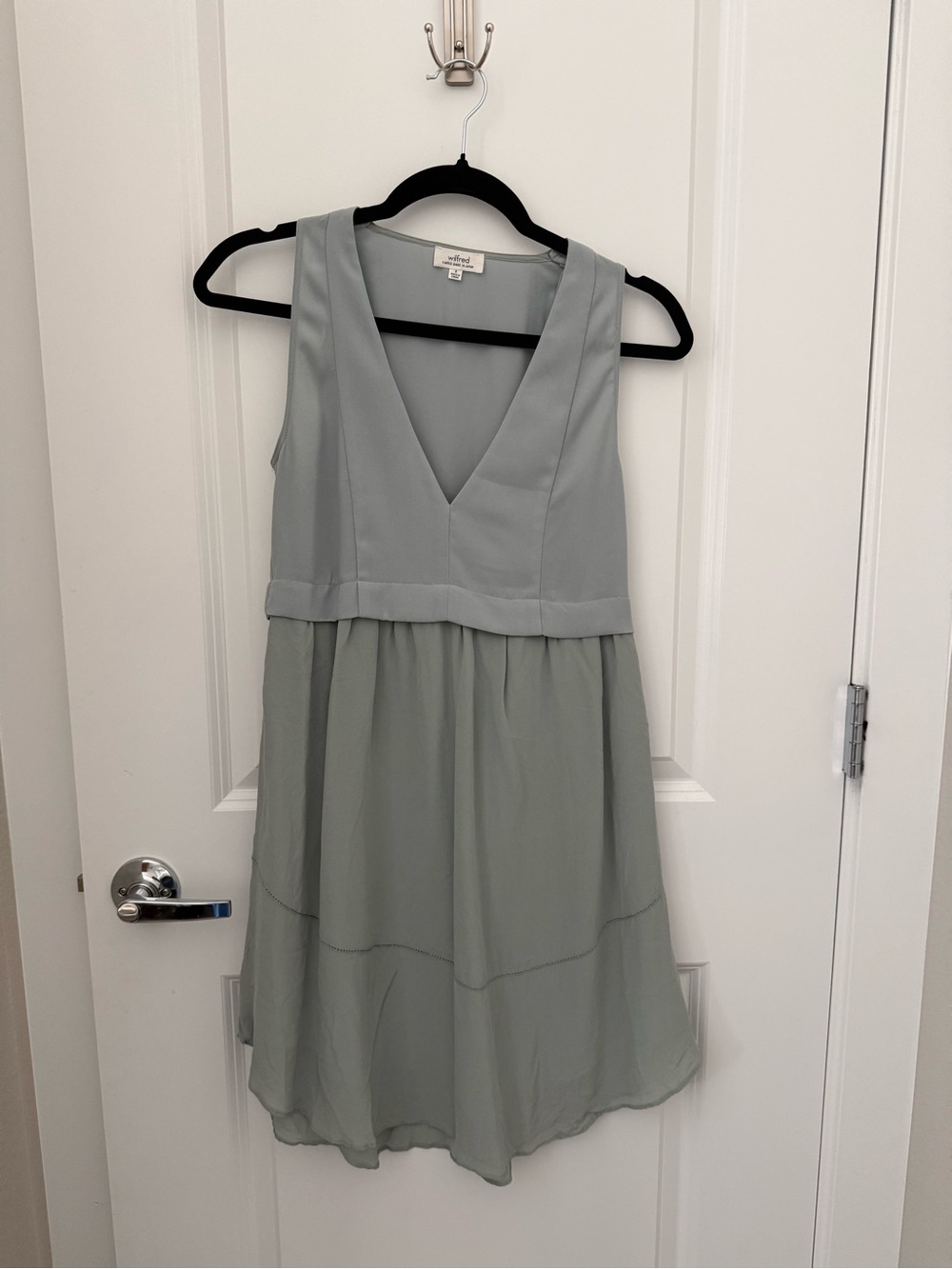 Wilfred Sage Green V-Neck Mini Dress